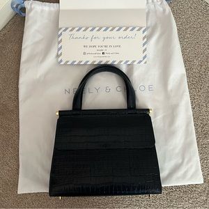 NEW Neely and Chloe No 59 The Friday Bag in Croc Embossed Navy